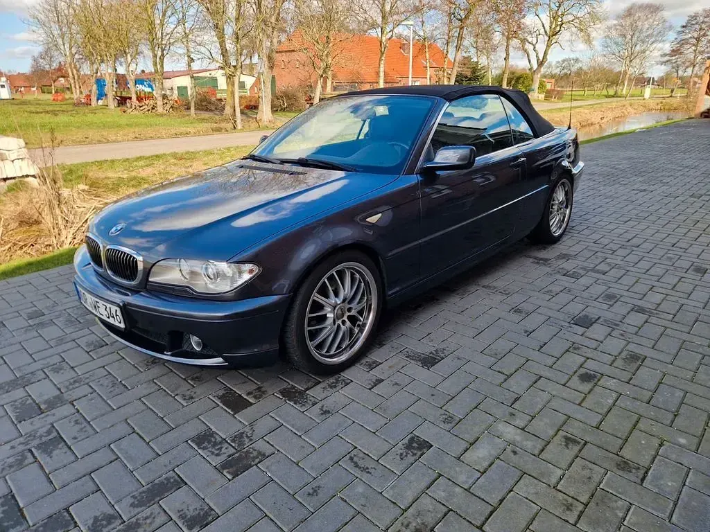 Gebraucht BMW 318 Cabriolet 150 PS (110 kW) 2006 Grau Cabrio
