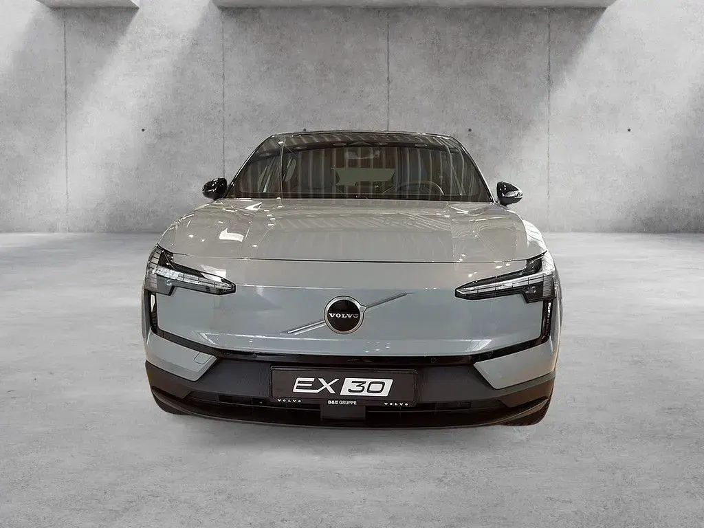 Neu Volvo EX30 Plus 200 kW (272 PS) 2026 Grau SUV