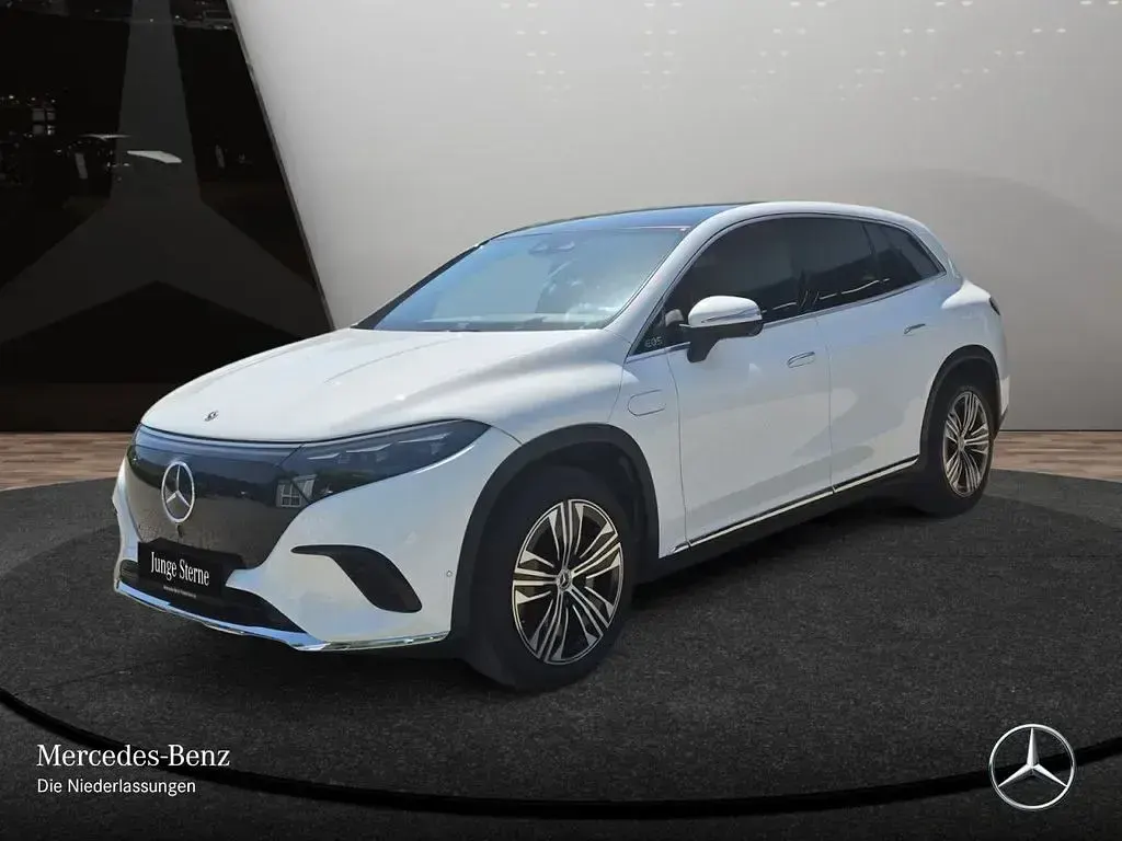 Gebraucht Mercedes EQS450+ AMG 264 kW (360 PS) 2023 Weiß SUV