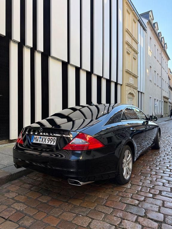 Schwarz Gebraucht 2008 Mercedes CLS350 Limousine | 7.200 € (Fairer Preis) - Bild 1/4