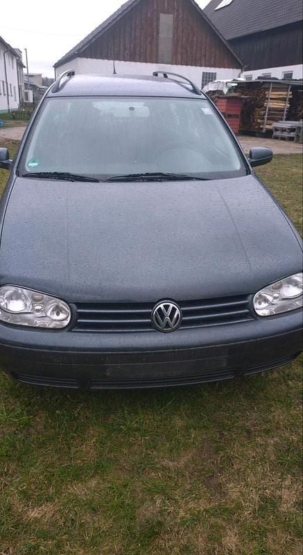 Gebraucht VW Golf IV 105 PS (77 kW) 2001 Blau Kombi