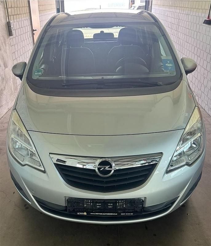 Silber Gebraucht 2013 Opel Meriva Van / Kleinbus | 7.000 € (Fairer Preis) - Bild 1/4