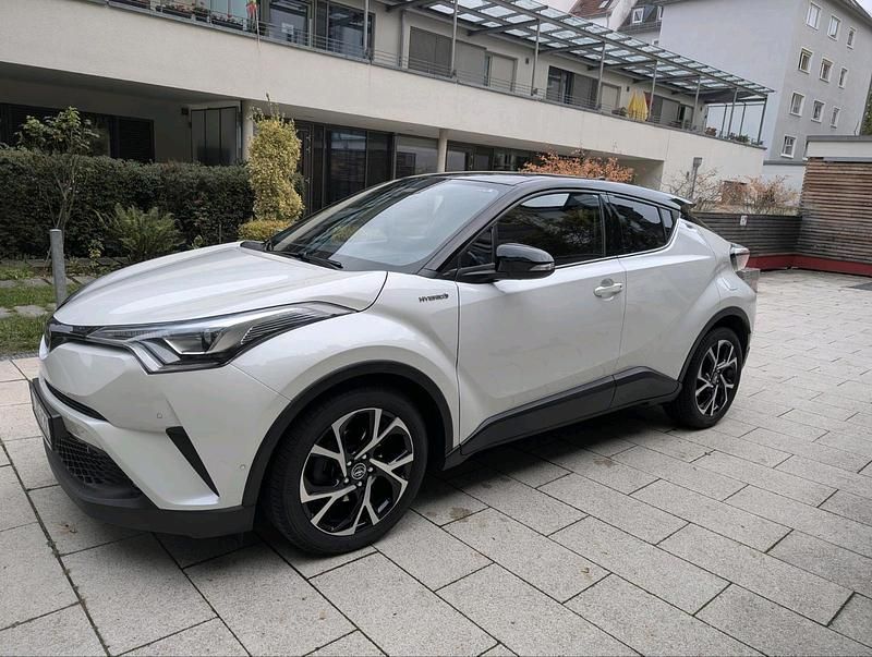 Weiß Gebraucht 2017 Toyota C-HR Style SUV | 14.499 € (Guter Preis) - Bild 1/4