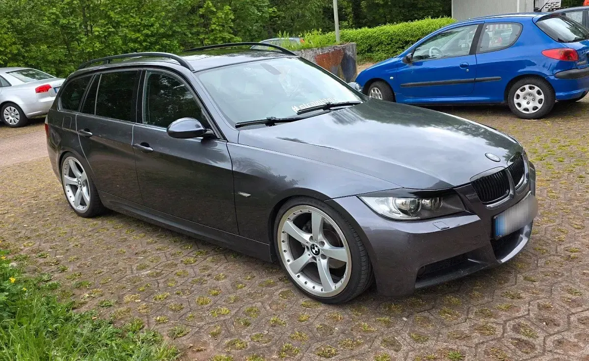 Second-hand BMW 325 M Sport 218 CP (160 kW) 2006 Gri Berlinǎ