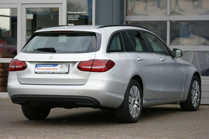 Gebraucht Mercedes C220 Business 194 PS (142 kW) 2019 Silber Limousine