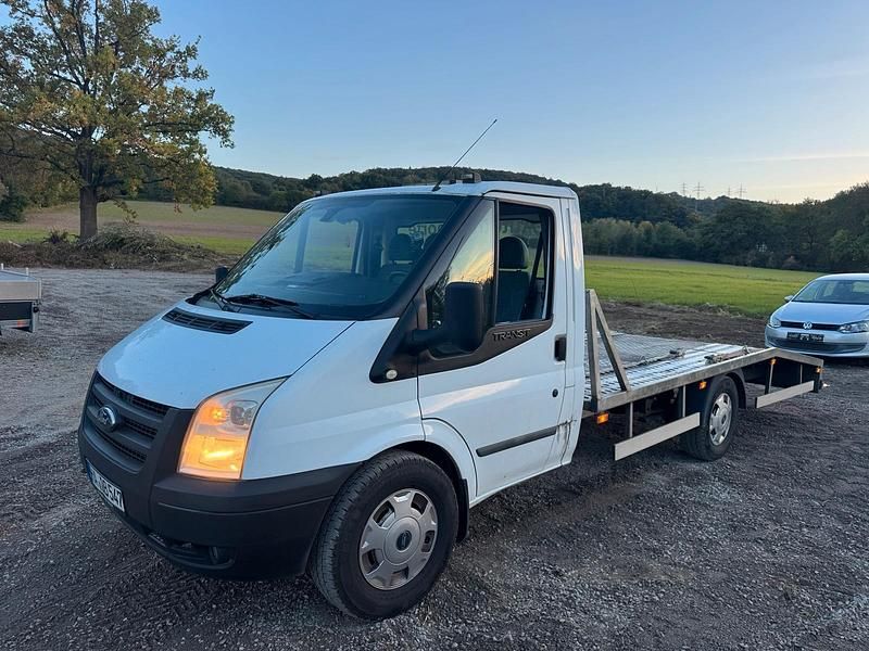 Weiß Gebraucht 2011 Ford Transit | 11.890 € - Bild 1/4