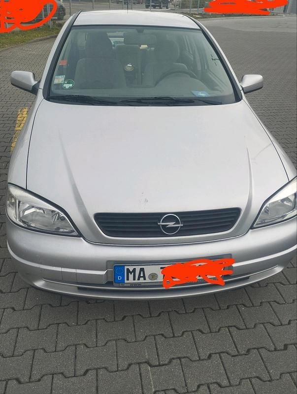Gebraucht Opel Astra 101 PS (74 kW) 2001 Silber Kleinwagen