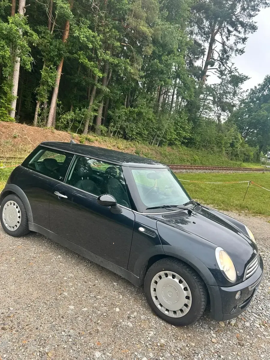 Gebraucht Mini Cooper 90 PS (66 kW) 2006 Schwarz Kleinwagen