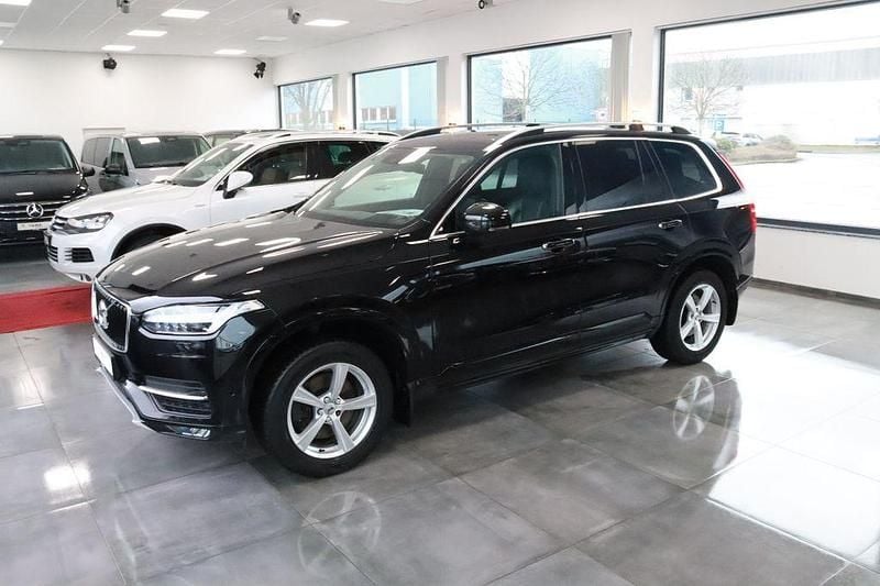 Schwarz Gebraucht 2017 Volvo XC90 Momentum SUV | 20.950 € (Superpreis) - Bild 1/4