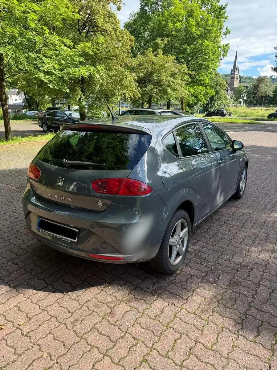 Gebraucht Seat Leon 2010 Grau Kleinwagen