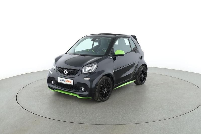 Schwarz Gebraucht 2016 Smart ForTwo Cabrio Basis Cabrio | 15.640 € (Fairer Preis) - Bild 1/3
