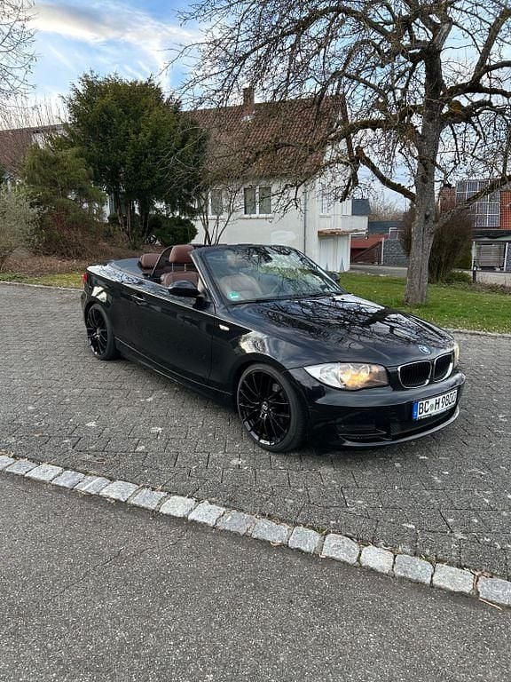 Gebraucht BMW 118 Cabriolet 143 PS (105 kW) 2009 Schwarz Cabrio
