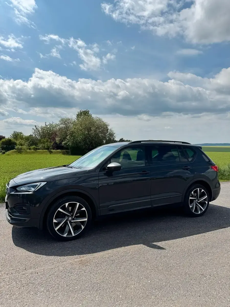 Gebraucht Seat Tarraco FR 200 PS (147 kW) 2023 Grau SUV