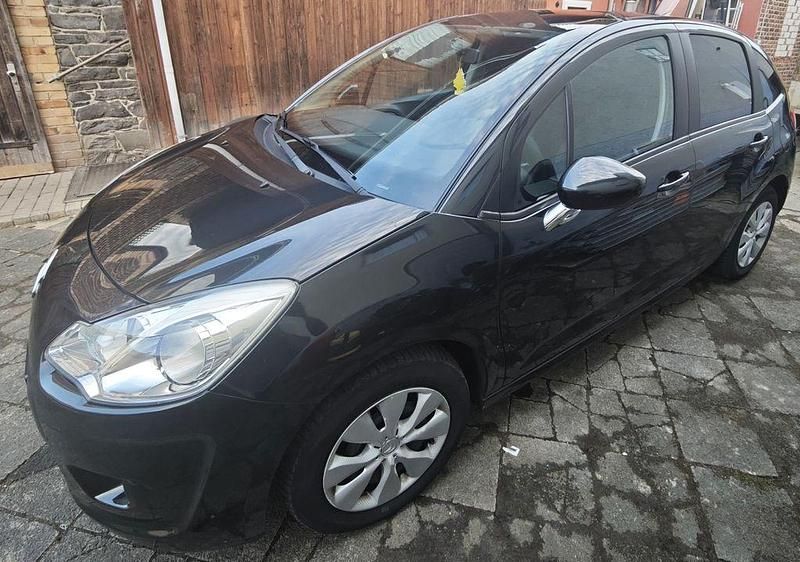 Gebraucht Citroën C3 Tendance 95 PS (69 kW) 2010 Schwarz Limousine