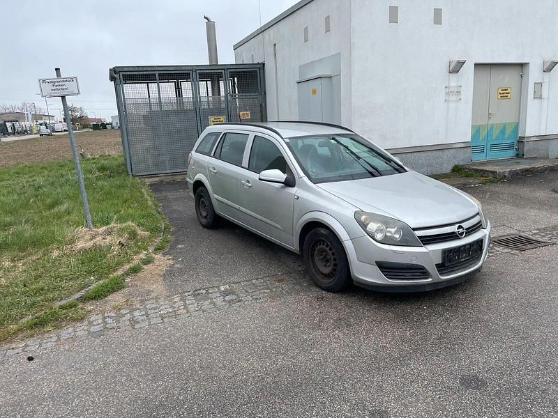 Gebraucht Opel Astra 105 PS (77 kW) 2007 Silber Kombi