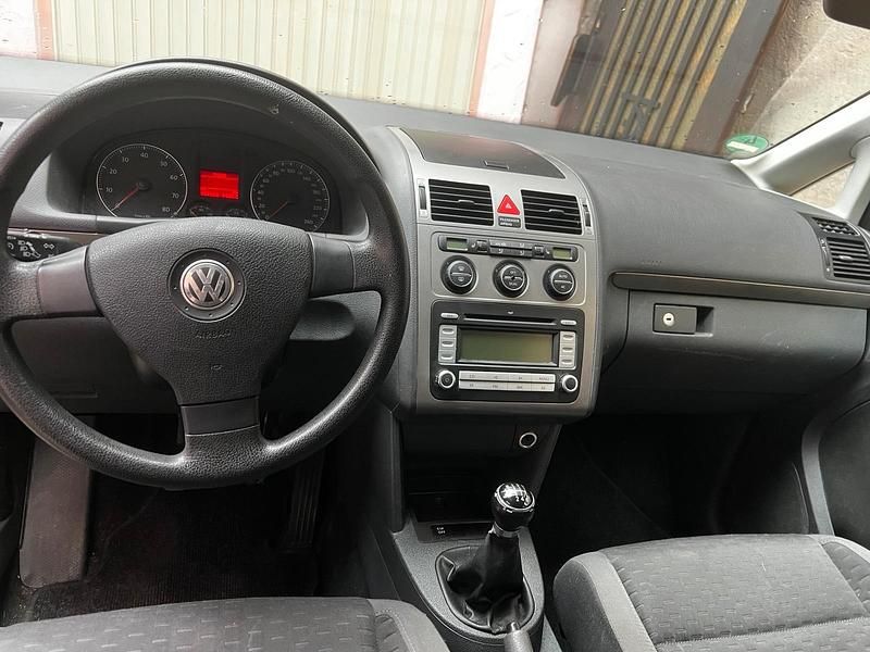 Gebraucht VW Touran 140 PS (102 kW) 2008 Silber Van / Kleinbus