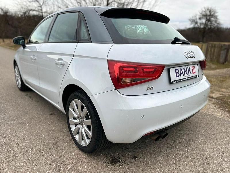 Gebraucht Audi A1 Sportback Ambiente 122 PS (89 kW) 2013 Weiß Kleinwagen