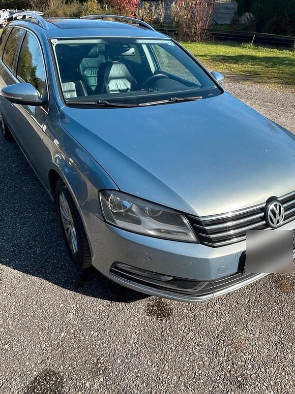 Gebraucht VW Passat 2012 Silber Kombi