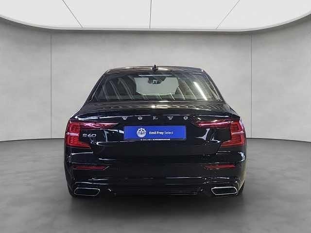 Gebraucht Volvo S60 R-Design 455 PS (334 kW) 2022 Schwarz Limousine