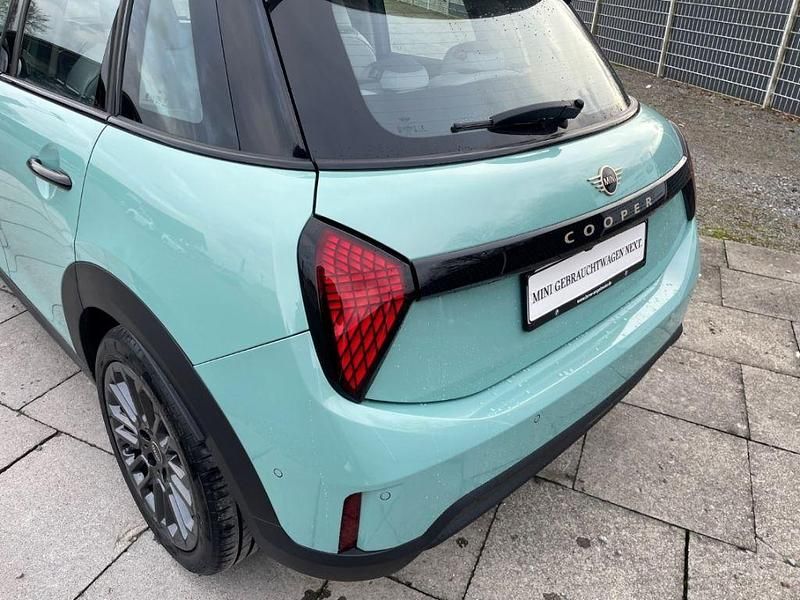 Gebraucht Mini Cooper Classic 156 PS (114 kW) 2025 Grün Kleinwagen