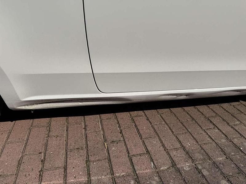 Gebraucht VW up! move up! 60 PS (44 kW) 2015 Weiß Kleinwagen