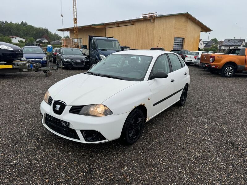 Weiß Gebraucht 2008 Seat Ibiza Reference Limousine | 950 € (Superpreis) - Bild 1/4