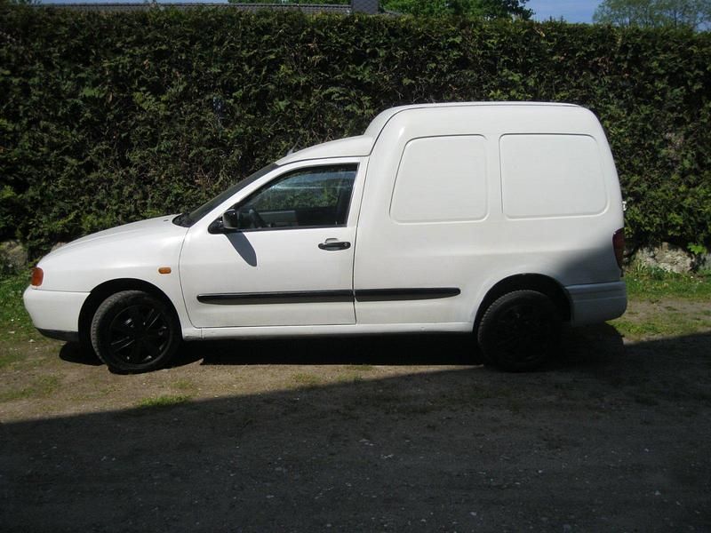 Weiß Gebraucht 2000 VW Caddy Van / Kleinbus | 1.350 € (Fairer Preis) - Bild 1/4