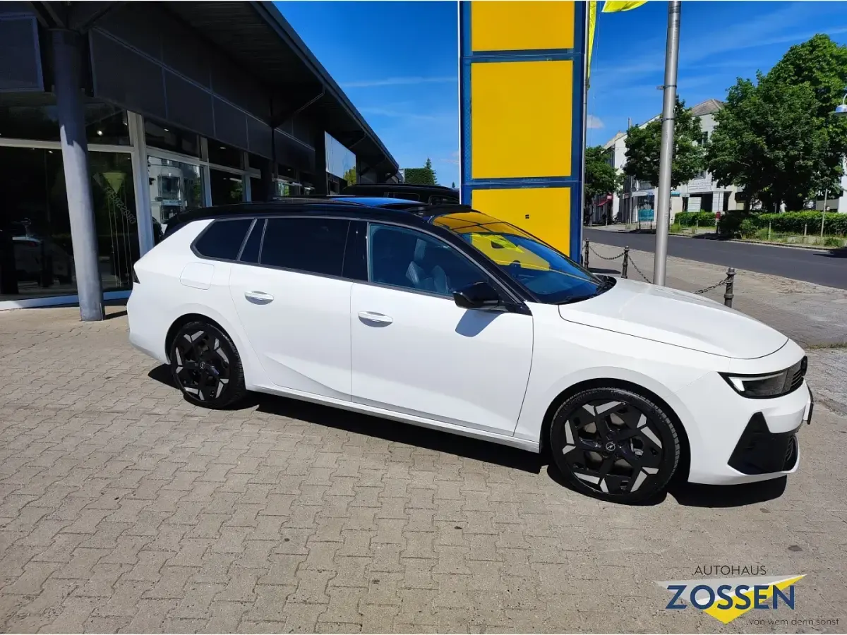 Gebraucht Opel Astra GSe 224 PS (164 kW) 2024 Weiss Kleinwagen