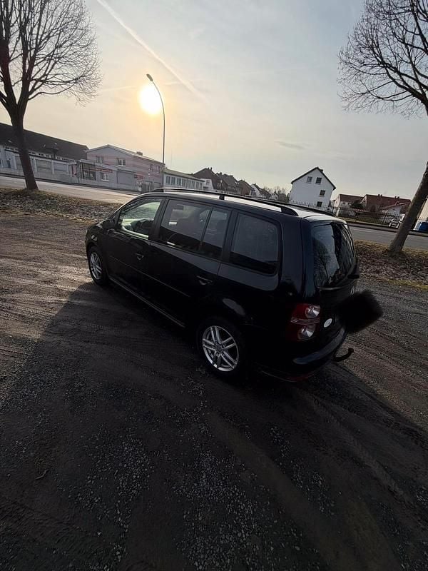 Gebraucht VW Touran 140 PS (102 kW) 2007 Schwarz Van / Kleinbus