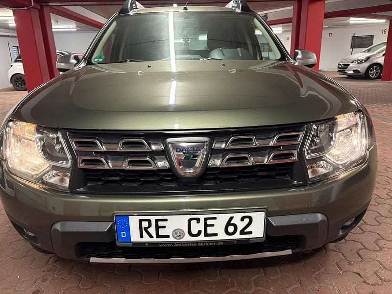 Gebraucht Dacia Duster 102 PS (75 kW) 2014 Grün SUV