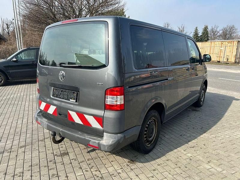 Gebraucht VW Transporter 102 PS (75 kW) 2010 Grau Van