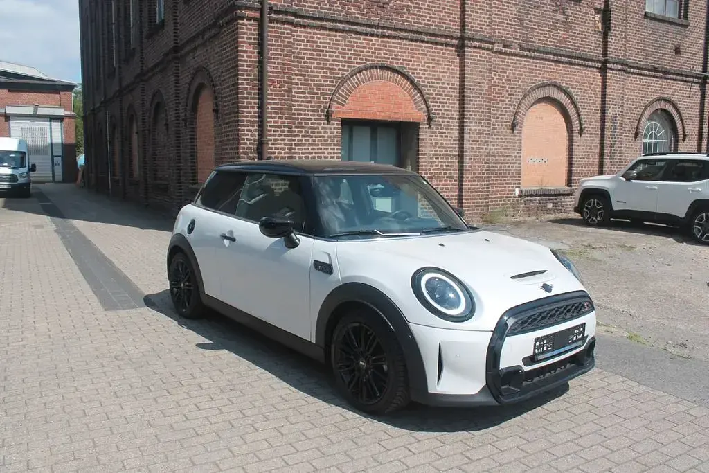 Gebraucht Mini Cooper S 178 PS (130 kW) 2024 Weiß Kleinwagen