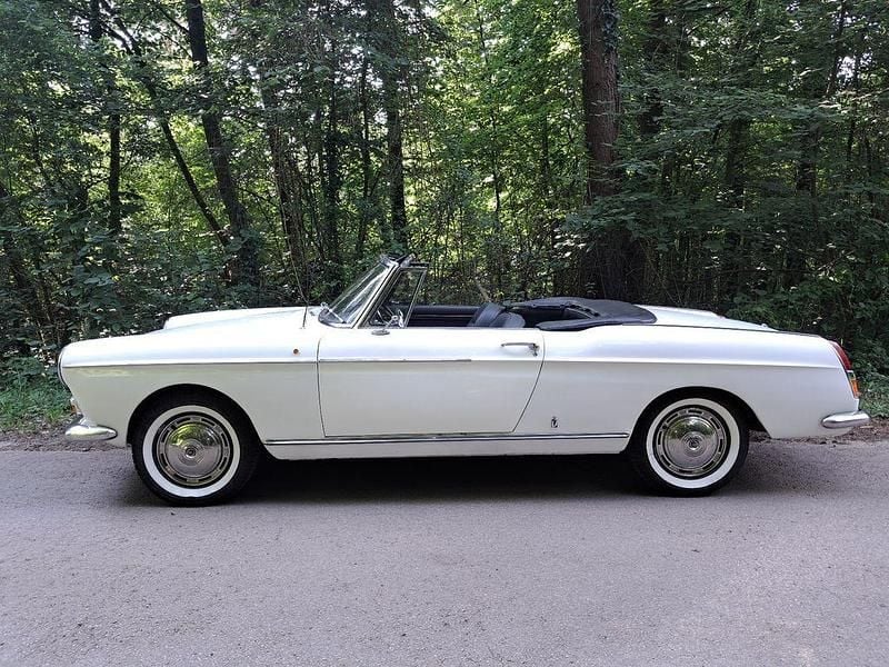 Weiß Gebraucht 1968 Peugeot 404 Cabrio | 36.000 € - Bild 1/4