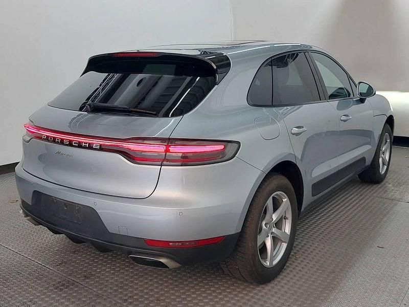 Gebraucht Porsche Macan 245 PS (180 kW) 2019 Silber SUV