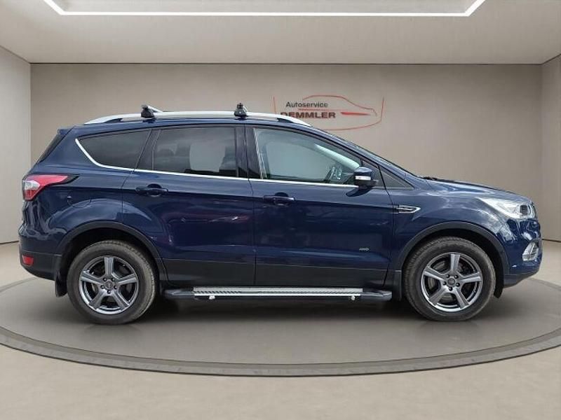 Gebraucht Ford Kuga 182 PS (133 kW) 2017 Blau SUV