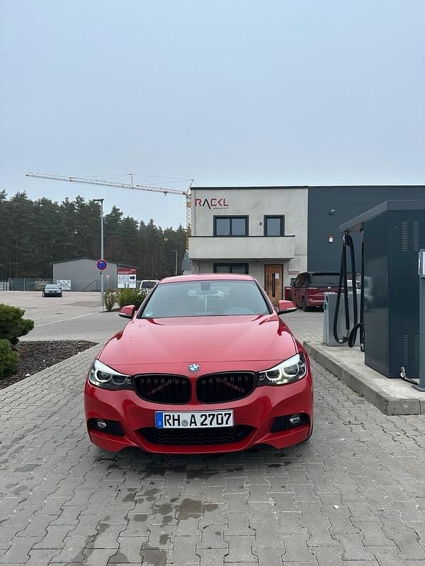 Rot Gebraucht 2018 BMW 320 Gran Turismo M Sport Limousine | 20.999 € (Fairer Preis) - Bild 1/4