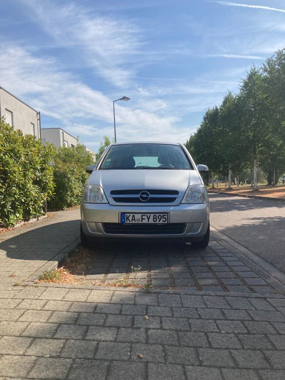 Silber Gebraucht 2004 Opel Meriva Enjoy Van / Kleinbus | 2.200 € (Fairer Preis) - Bild 1/4