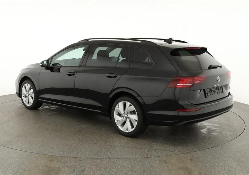 Neu VW Golf VIII Life 150 PS (110 kW) 2026 Grenadillschwarz metallic Kombi