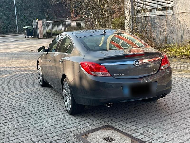 Gebraucht Opel Insignia 260 PS (191 kW) 2008 Grau Limousine