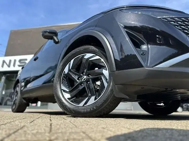 Gebraucht Nissan Qashqai N-Connecta 158 PS (116 kW) 2024 Schwarz SUV