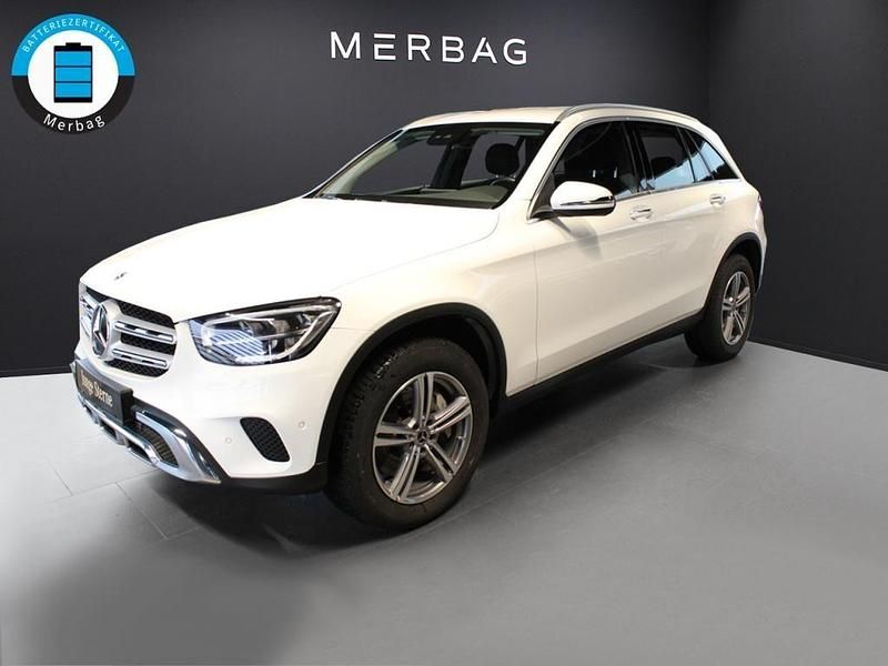 Gebraucht Mercedes GLC300e 306 PS (225 kW) 2021 Unilack polarweiß SUV