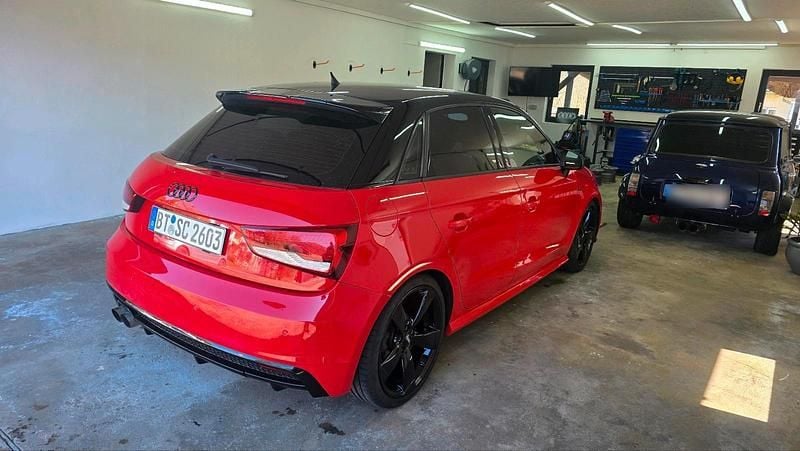 Gebraucht Audi A1 S-Line 192 PS (141 kW) 2015 Rot Kleinwagen