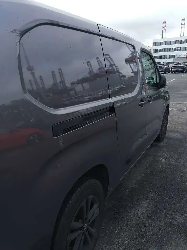 Gebraucht Citroën Berlingo 131 PS (96 kW) 2023 Grau Van / Kleinbus