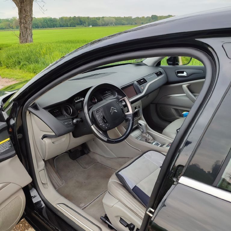 Schwarz Gebraucht 2010 Citroën C5 Exclusive Limousine | 3.599 € (Fairer Preis) - Bild 1/4