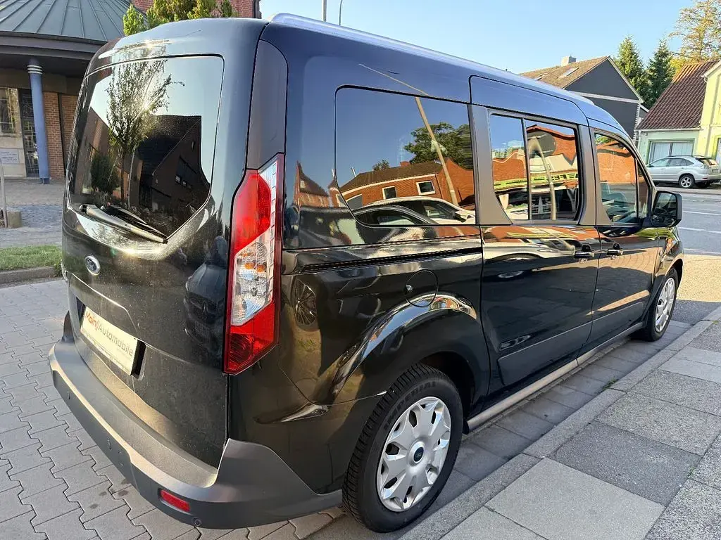 Gebraucht Ford Grand Tourneo Connect Trend 120 PS (88 kW) 2015 Schwarz Van / Kleinbus
