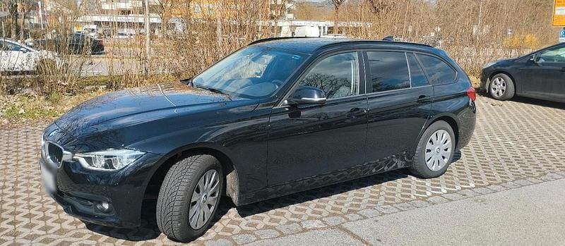 Second-hand BMW 318 150 CP (110 kW) 2017 Negru Break