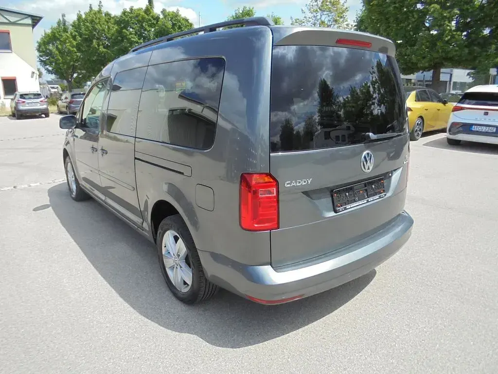 Gebraucht VW Caddy Maxi Comfortline 125 PS (91 kW) 2015 Grau Van / Kleinbus