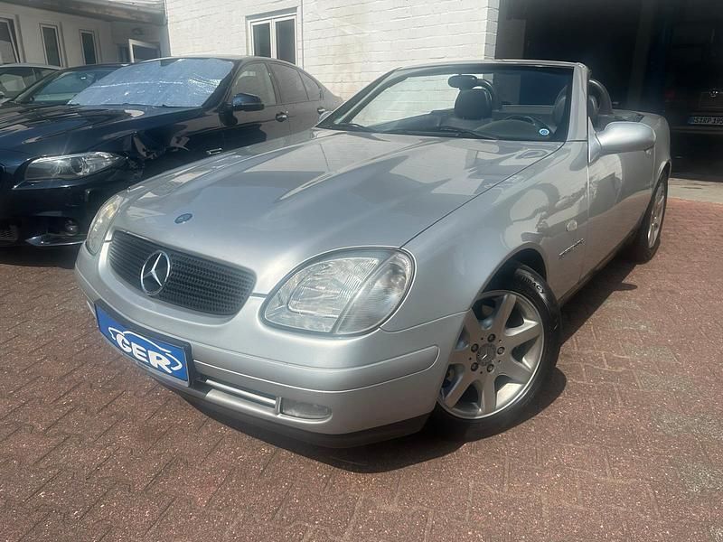 Silber Gebraucht 1999 Mercedes SLK230 Cabrio | 2.700 € (Guter Preis) - Bild 1/4