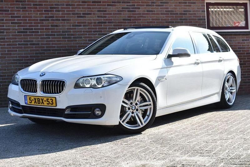 Gebraucht BMW 525 Executive 218 PS (160 kW) 2013 Weiß Kombi