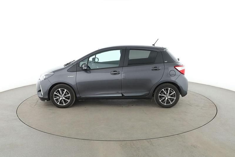 Gebraucht Toyota Yaris Club 101 PS (74 kW) 2018 Grau Limousine
